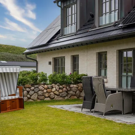 Holiday home Doppelhaushaelfte Strandgut 4 Sylt